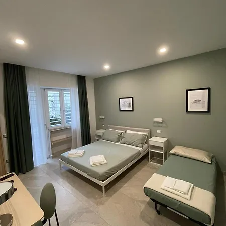 Domus Cervantes 3* Neapel