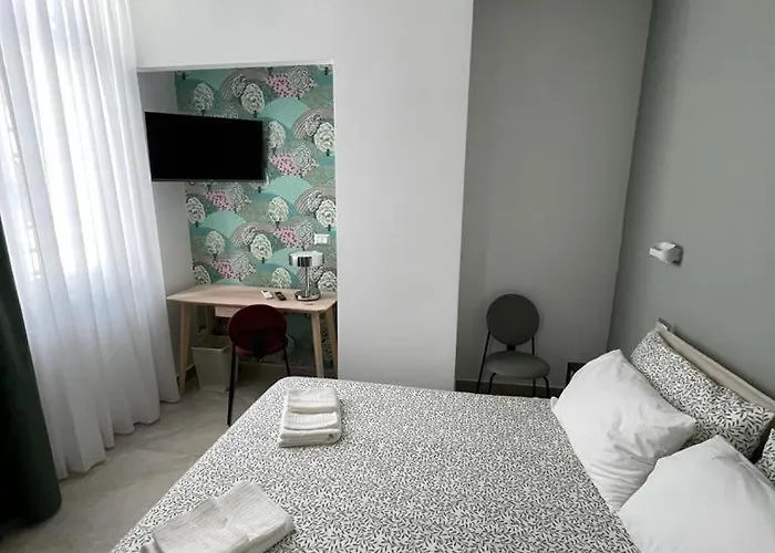 Affittacamere Domus Cervantes Napoli