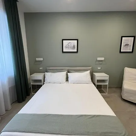 Guest house Domus Cervantes 3*