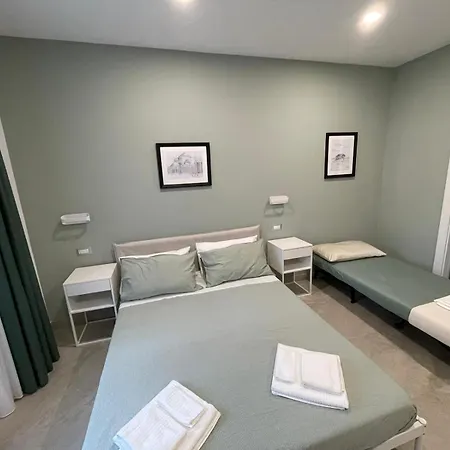 Guest house Domus Cervantes 3*