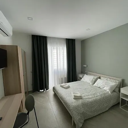 Domus Cervantes 3* Neapol